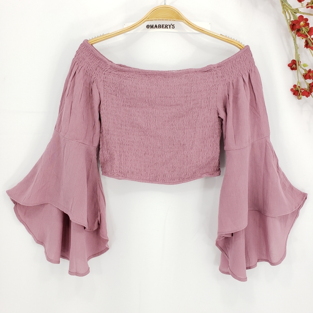 NEW Smocked Off-Shoulder Bell Sleeve Top in Rose sz L - Picture 5 of 7